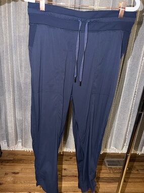 Lululemon navy ribbed drawstring joggers